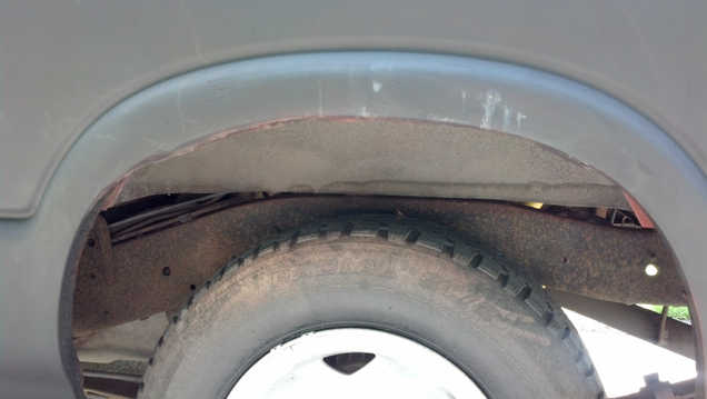 thats not rust seeping through the paint, trust me i thought it was too